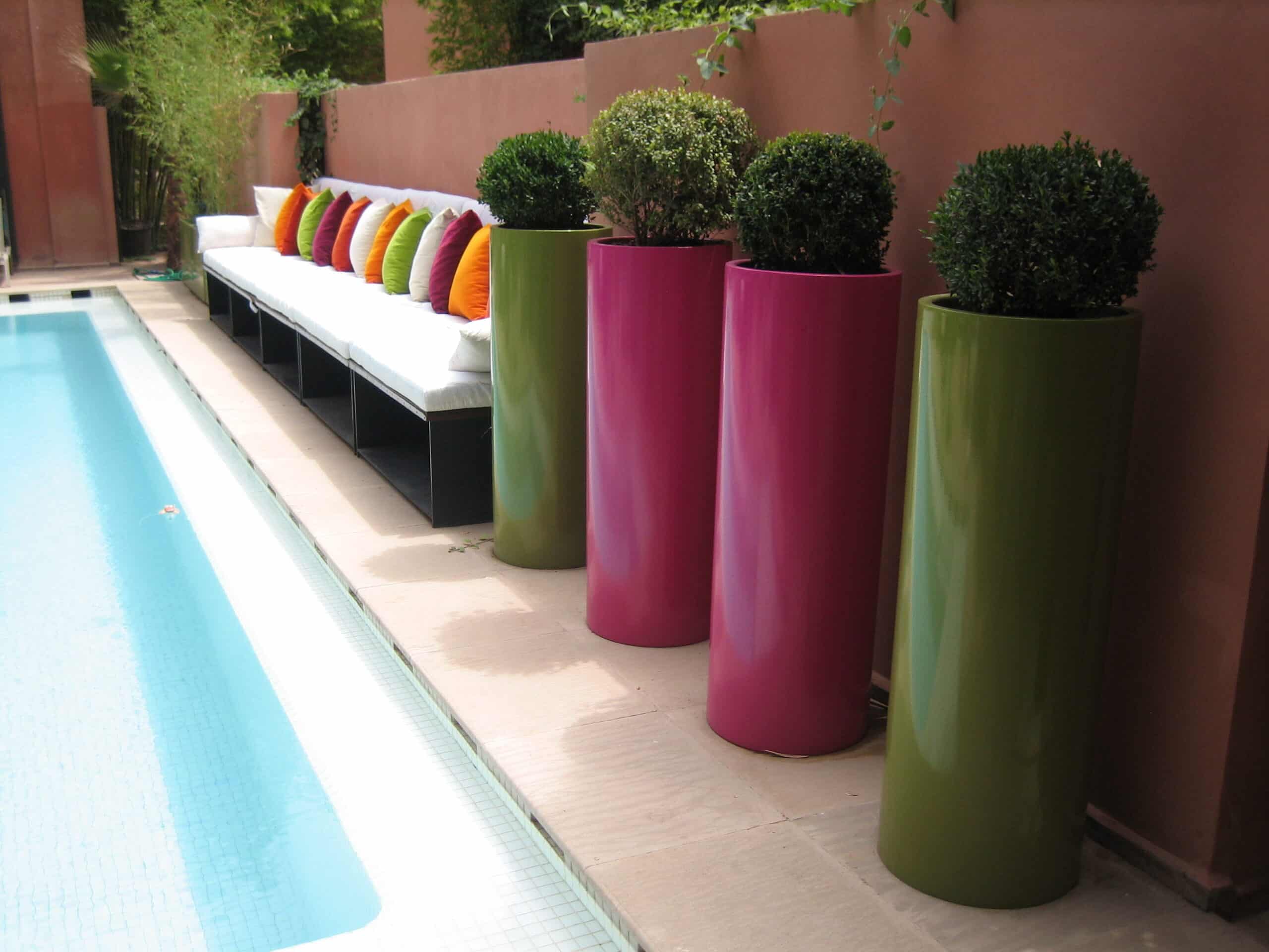 Pot polyester et fibre de verre