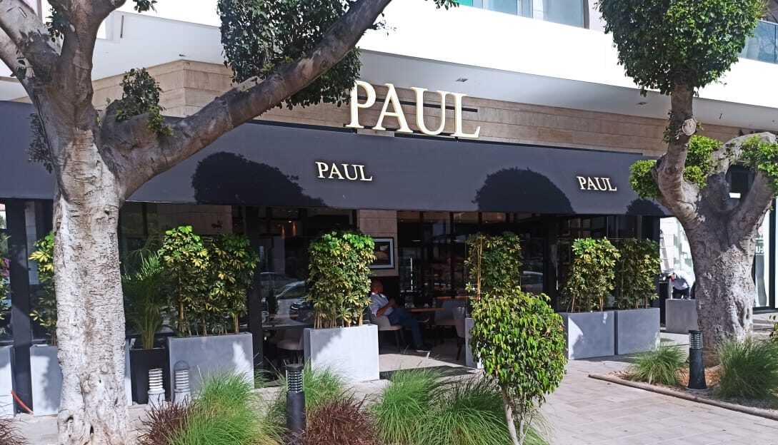 Paul aménagement café terrasse